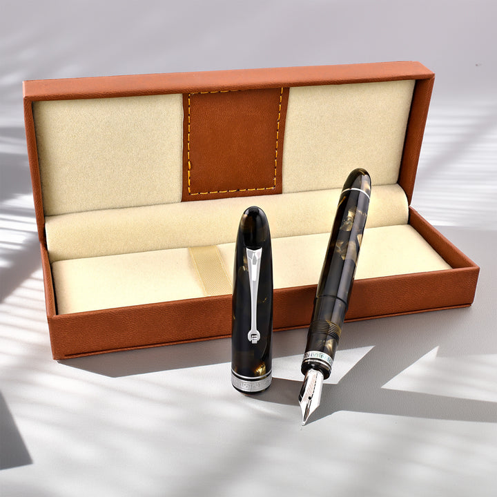 OMAS Ogiva Saft Green Fountain Pen