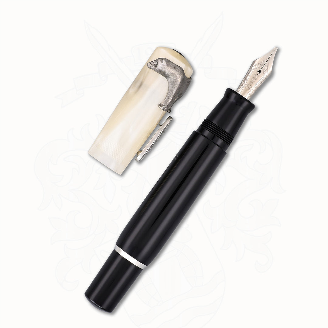 Delta Planet Collection – Animals Fratelli Minori Orso (Bear) Fountain Pen