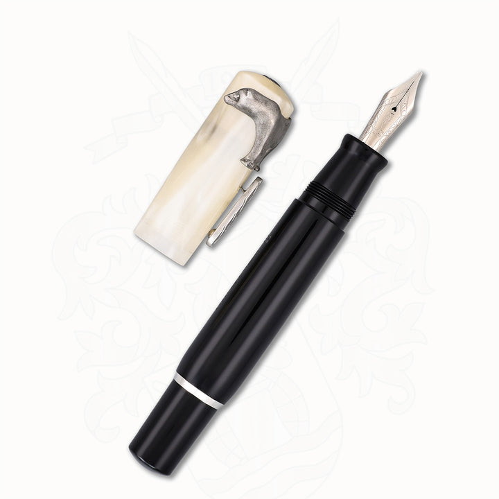 Delta Planet Collection – Animals Fratelli Minori Orso (Bear) Fountain Pen