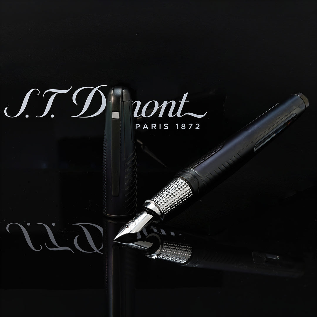 S.T. Dupont 007 Limited Edition Writing and Lighters Set