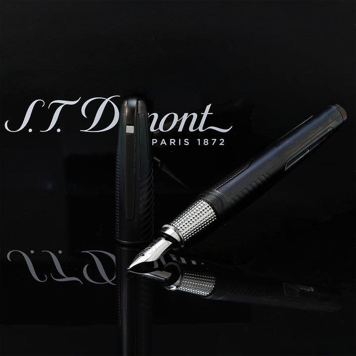 S.T. Dupont 007 Limited Edition Writing and Lighters Set