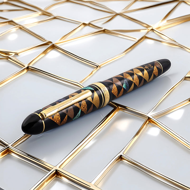 Platinum President Urokomon Raden Urushi Fountain Pen