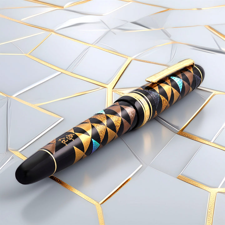 Platinum President Urokomon Raden Urushi Fountain Pen