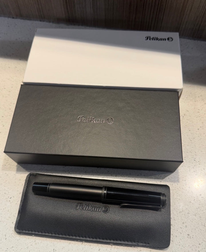 Pelikan Souverän M809 Black Matte LE