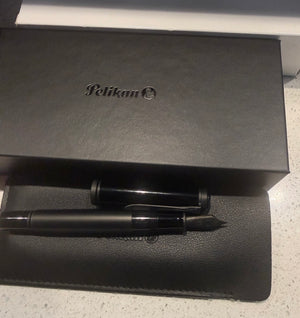 Pelikan Souverän M809 Black Matte LE