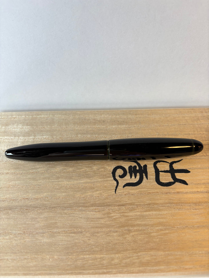 Platinum Izumo Tamenuri in Soratame Green Urushi - Fountain Pen