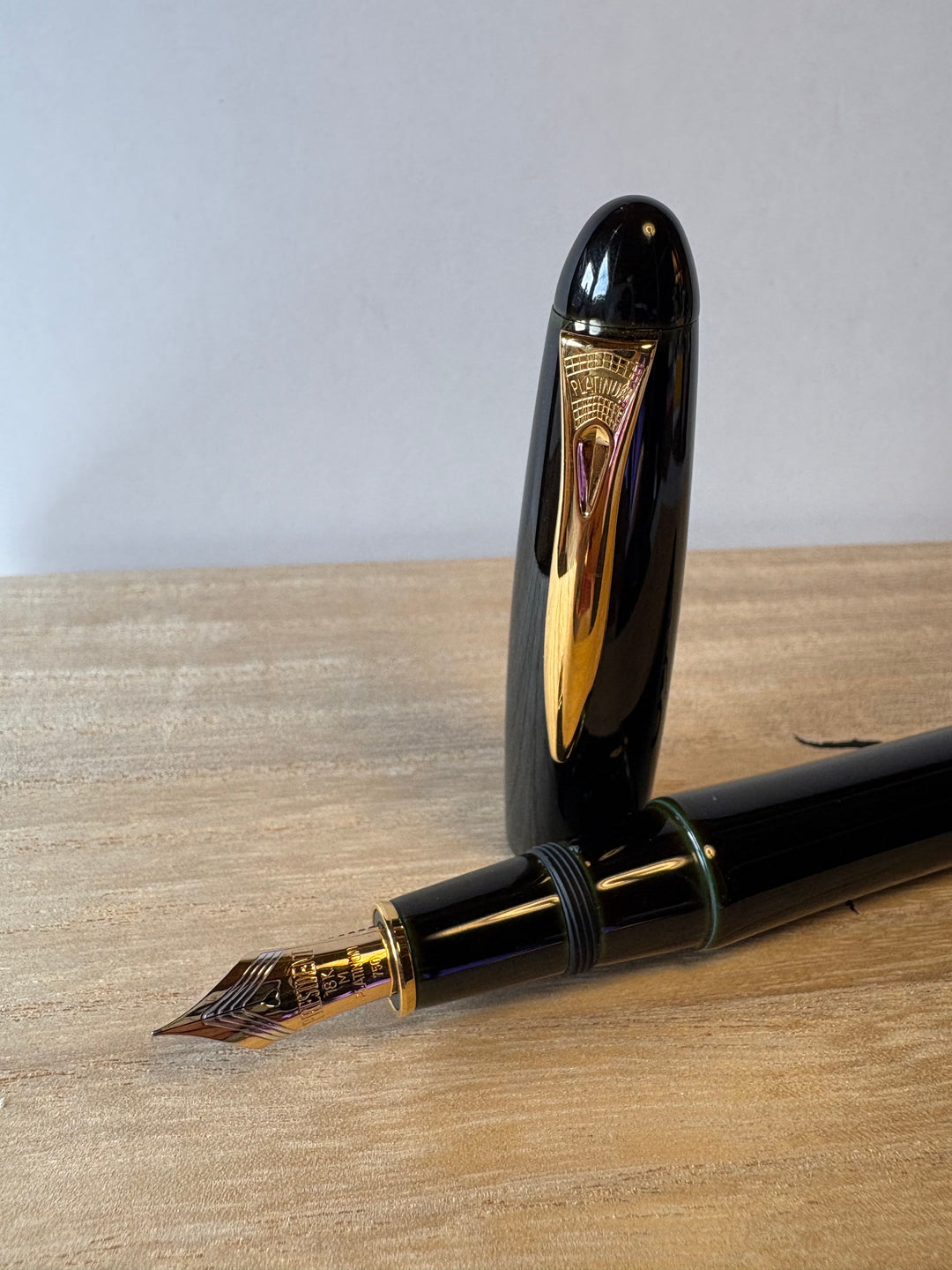 Platinum Izumo Tamenuri in Soratame Green Urushi - Fountain Pen