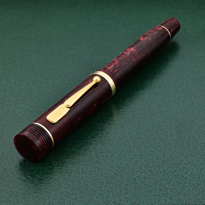 Conway Stewart Churchill Burgundy Blush · Fountain Pen