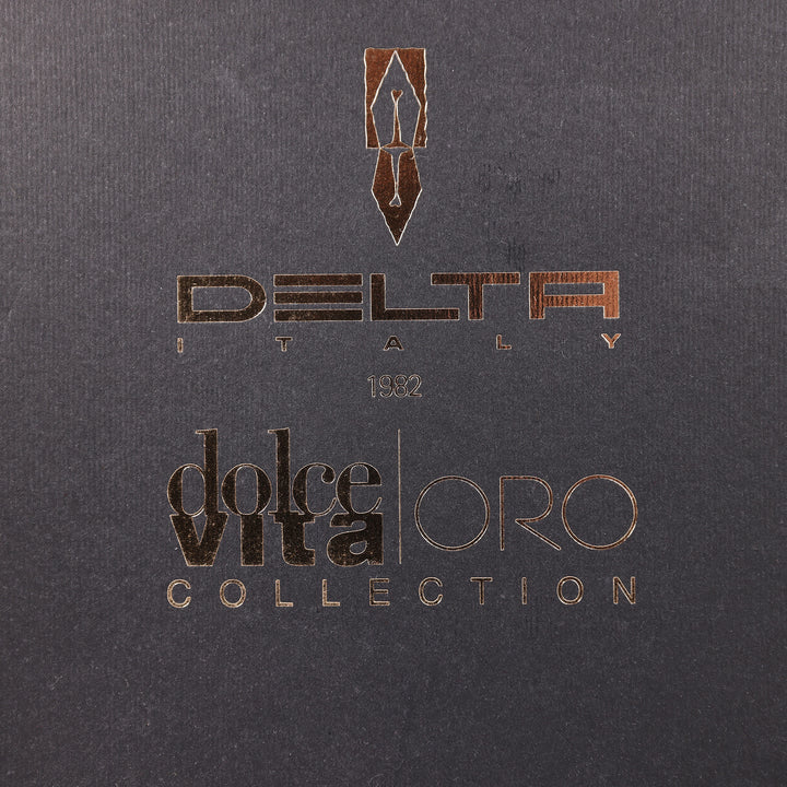 Delta Dolce Vita Oro Oversized Fountain Pen with orange body and black cap