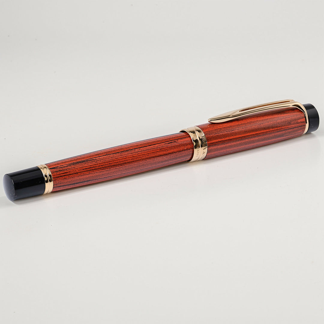 Red Woodgrain_img05