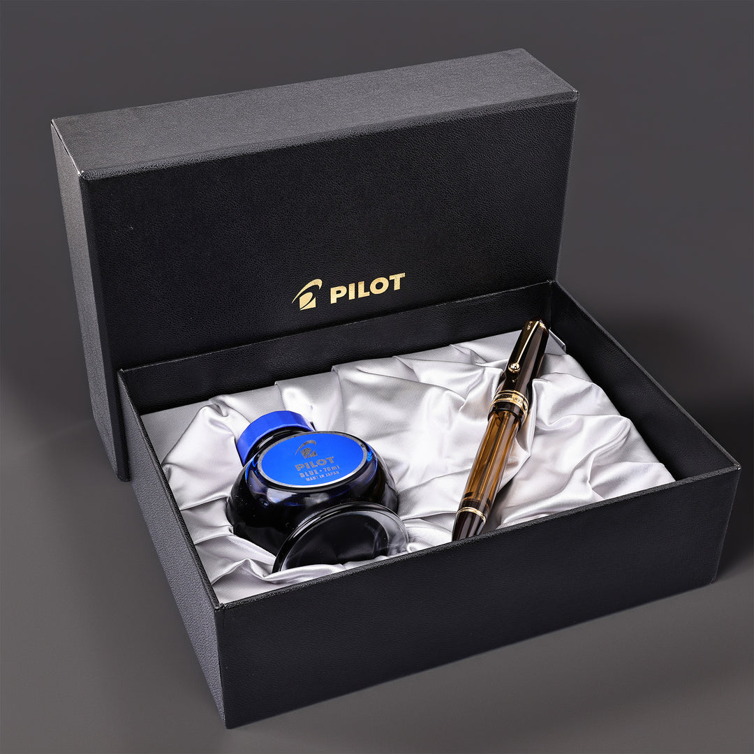 Pilot Custom 823 Amber Fountain Pen