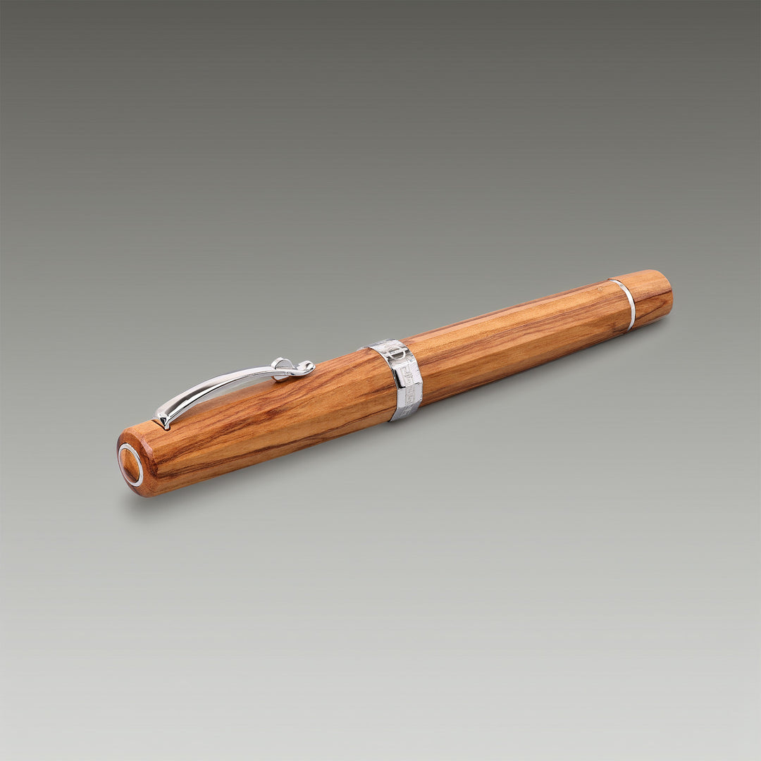 Omas Arte Italiano Milord Olive Wood Fountain Pen