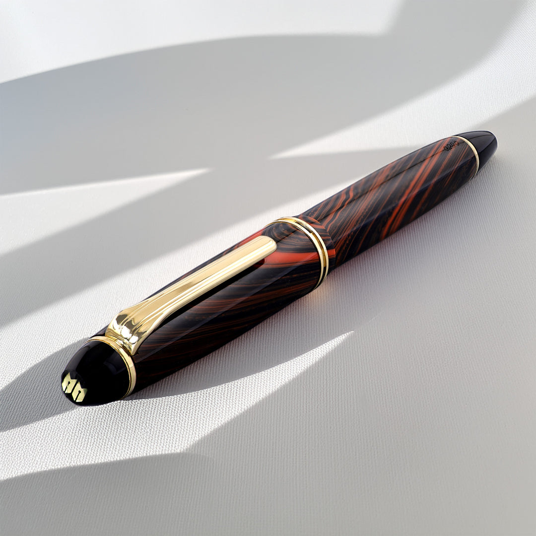 Hakase Ripple Red Celluloid Fountain Pen – 14K Gold Medium-Fine Nib