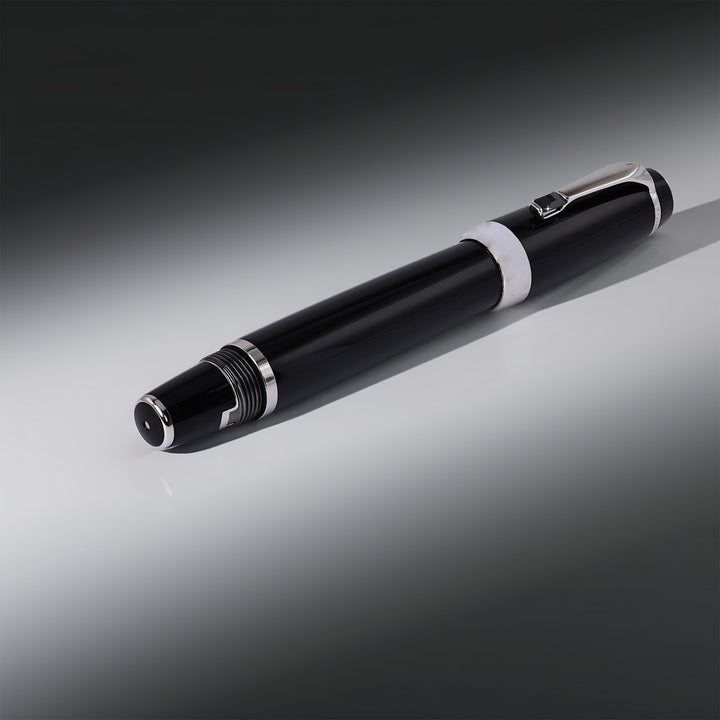 Montblanc Bohème Noir Retractable Fountain Pen