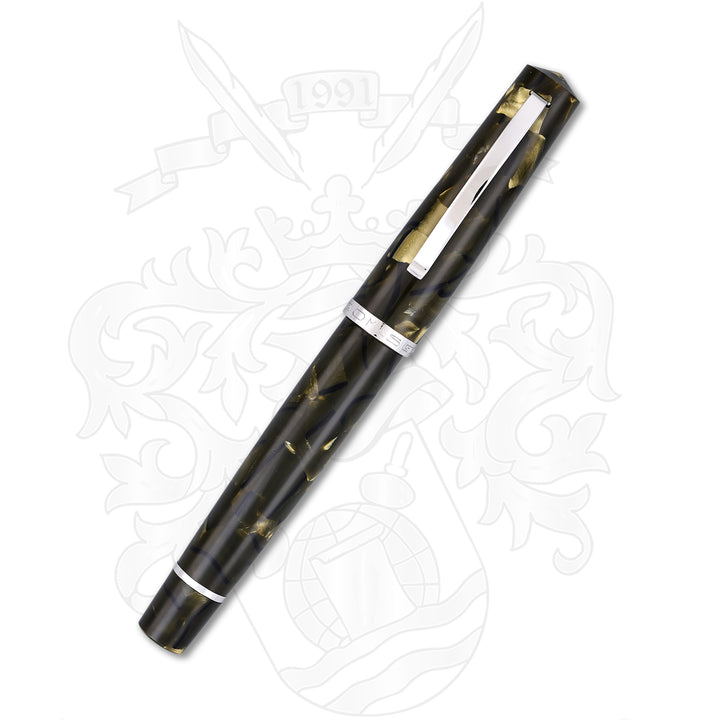 OMAS Bologna Saft Green Fountain Pen