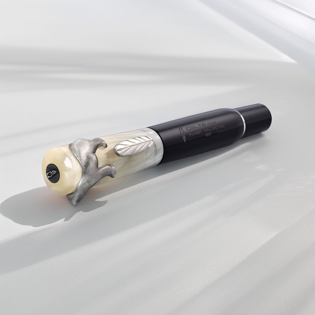 Delta Planet Collection – Animals Fratelli Minori Orso (Bear) Fountain Pen