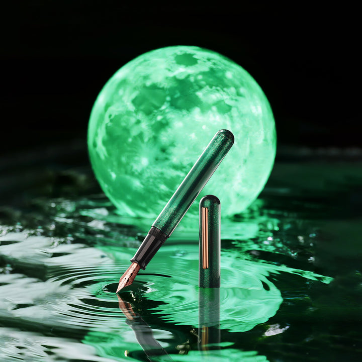 IKKAKU By Nahvalur Moon Trilogy Fountain Pens - Green Moon