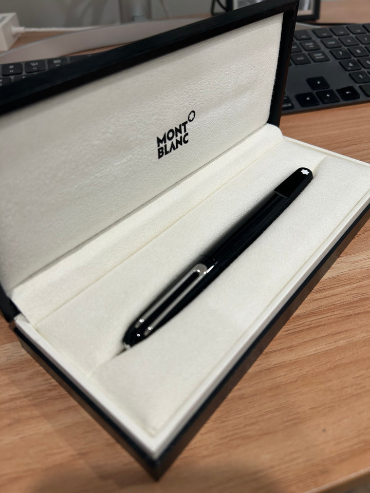 Montblanc M Black Fountain Pen