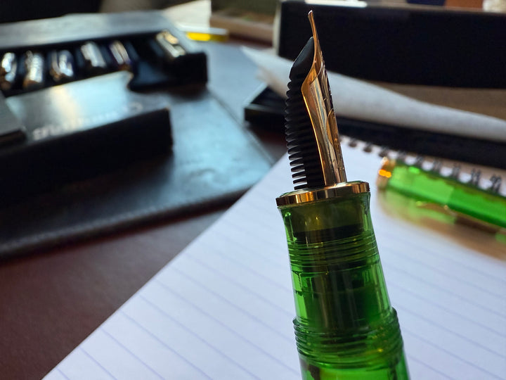 Pelikan M800 Green Demonstrator