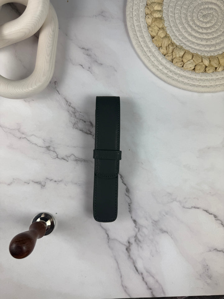 Girologio 1 Pen Case - Black
