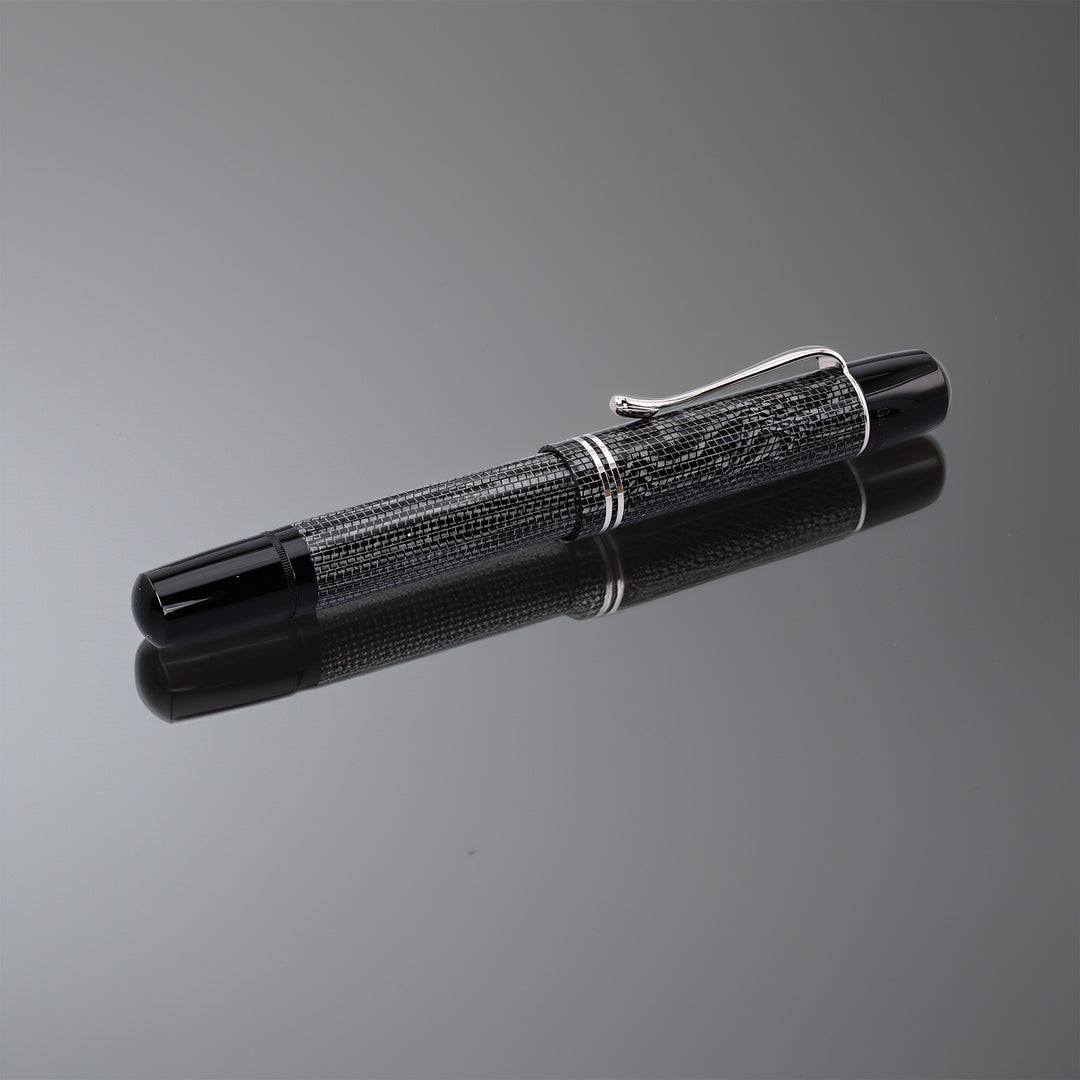 Pelikan M101N Lizard Fountain Pen
