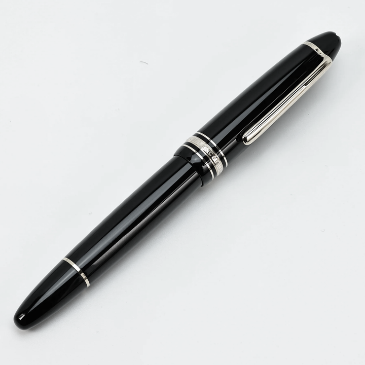 Montblanc Meisterstück 146 Platinum-Coated LeGrand Black Fountain Pen