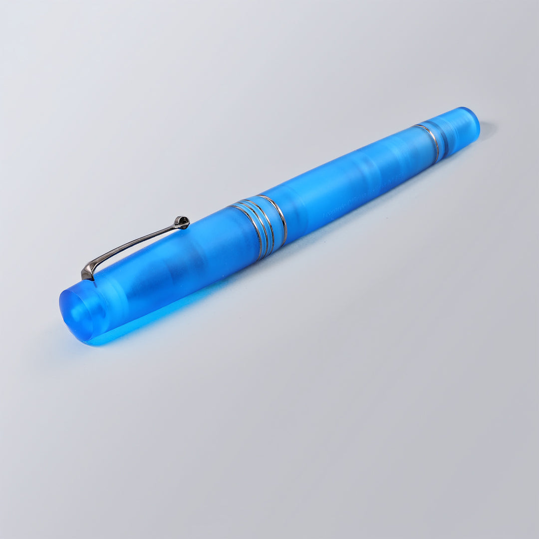 Leonardo Momento Zero Grande Pura Fountain Pen