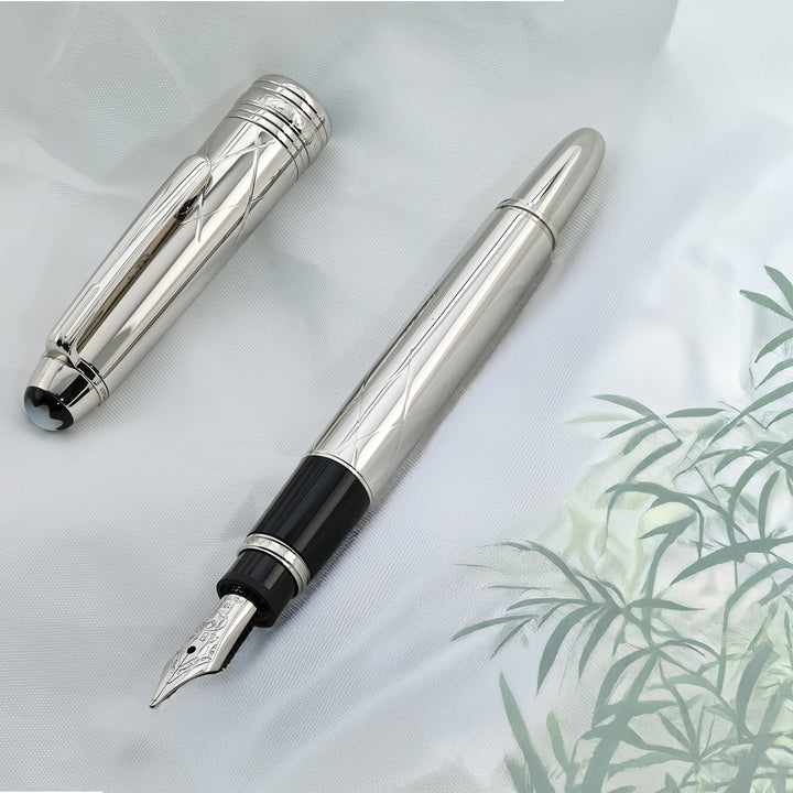 Montblanc Meisterstueck Solitaire - Jungle Eyes Fountain Pen