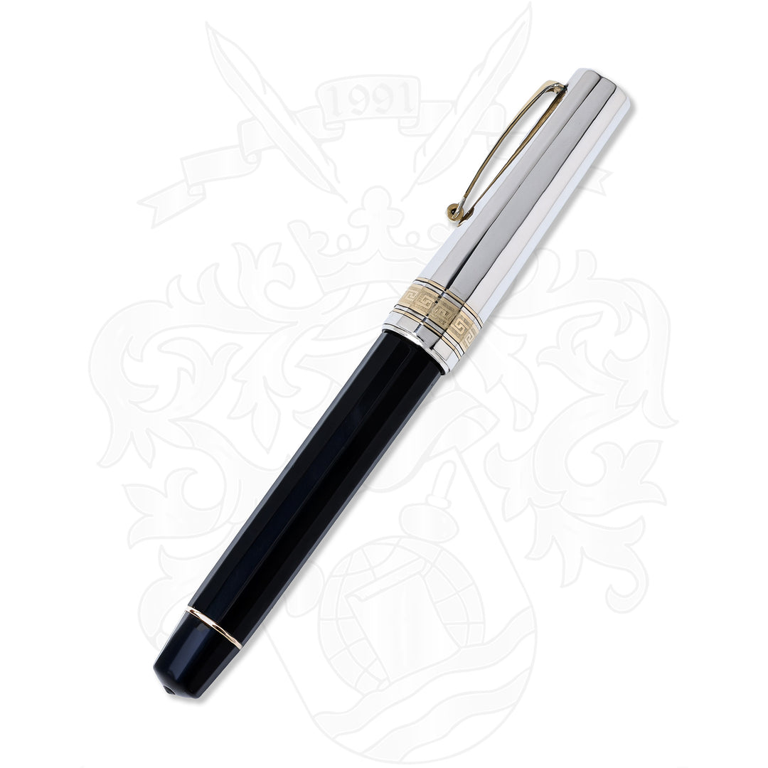 Omas Arte Italiana Paragon Black With Silver Cap