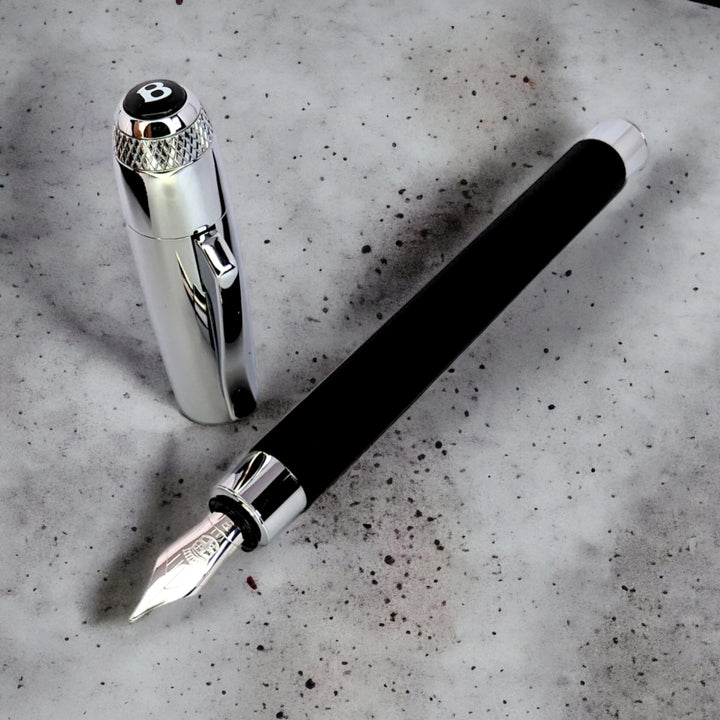 Graf von Faber-Castell Bentley Fountain Pen in Onyx