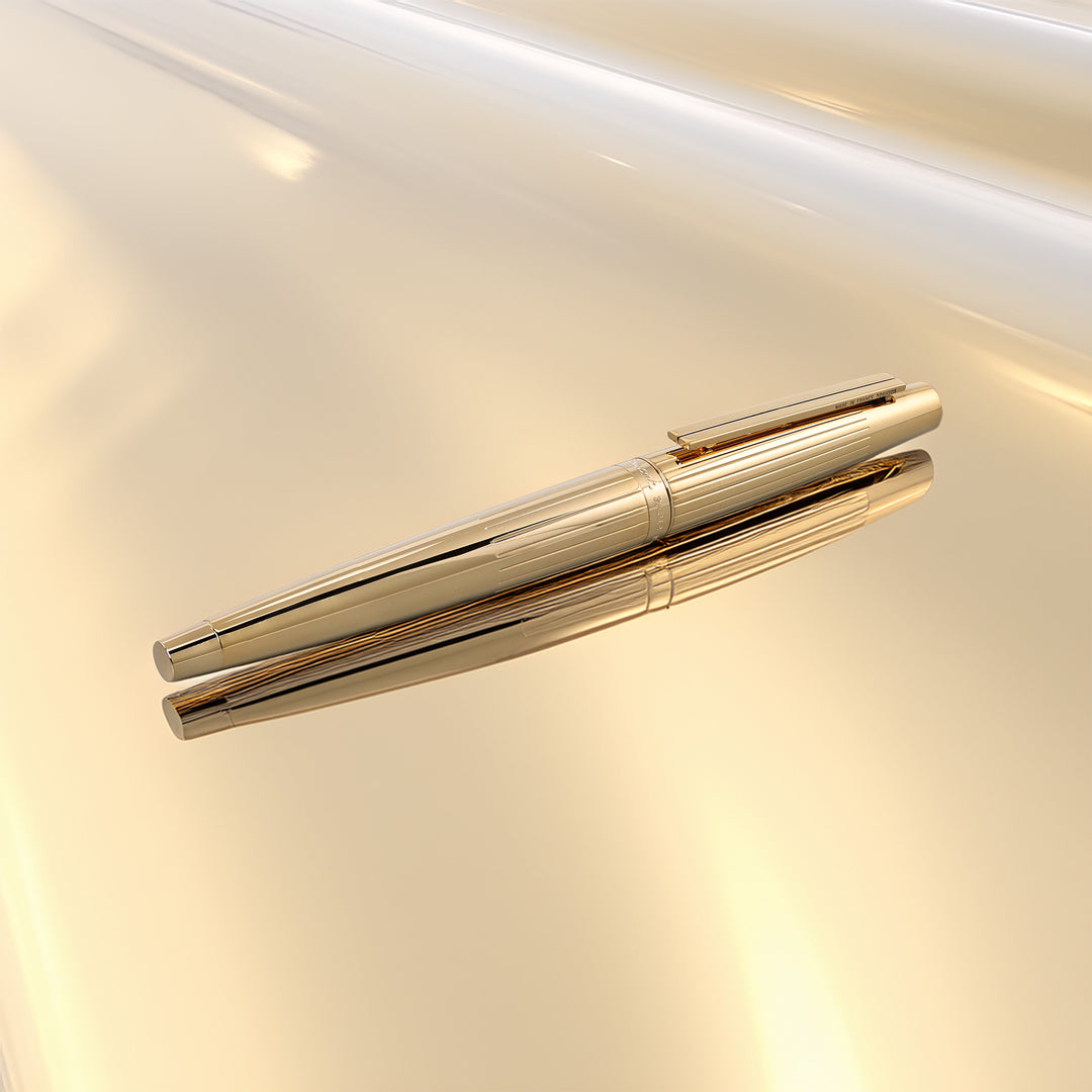 S.T. Dupont Ellipsis Gold-Plated Fountain Pen with Vertical Stripe Pattern