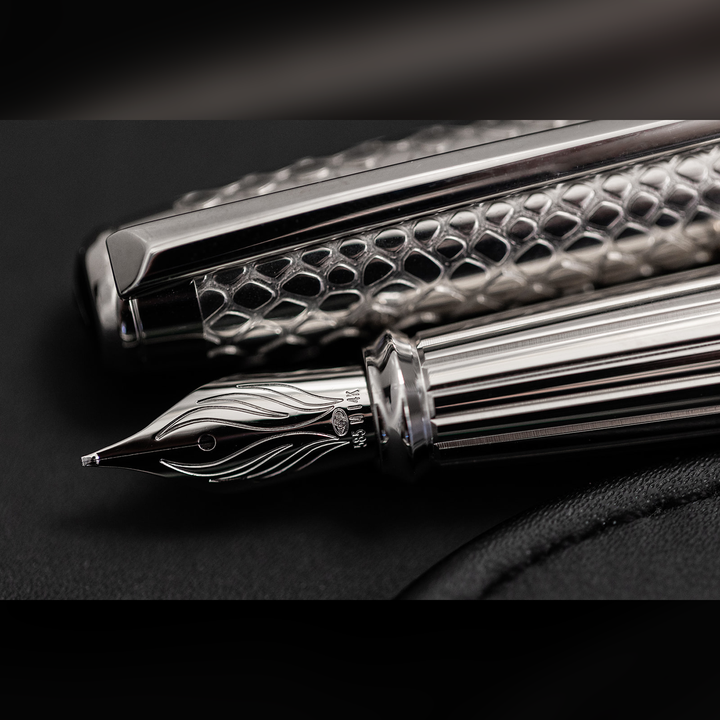 S.T. Dupont Line D Eternity Snake Skin Black - Fountain Pen