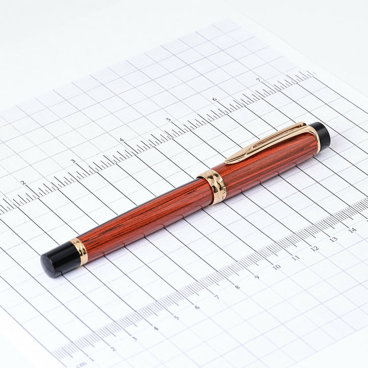 Red Woodgrain_img04