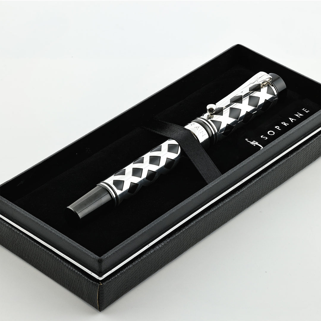 Soprane Laban Skelton Fountain Pen