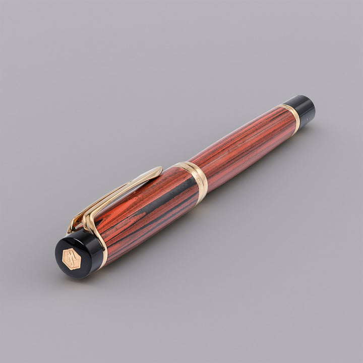 Red Woodgrain_img06