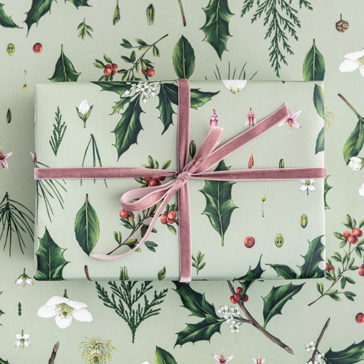 Berry Mix -Green Gift Wrapping Paper (2 Sheets)