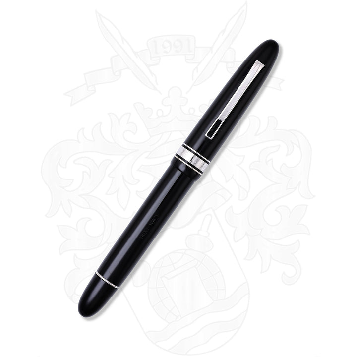 Omas Extra Ogiva Black And Silver Fountain Pen