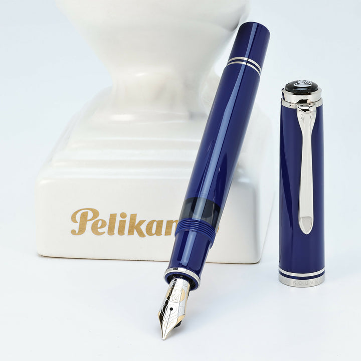 Pelikan Souverän M800 Blue