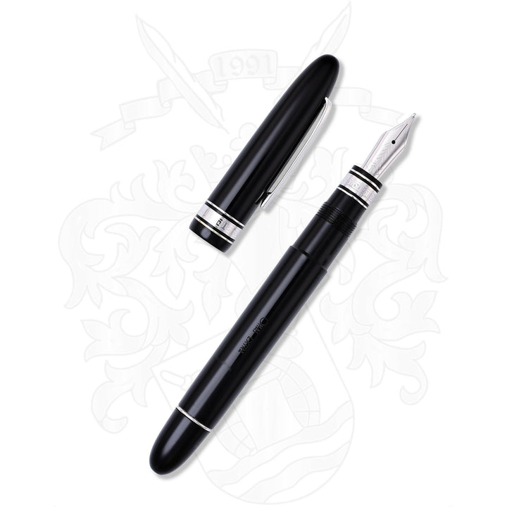 Omas Extra Ogiva Black And Silver Fountain Pen
