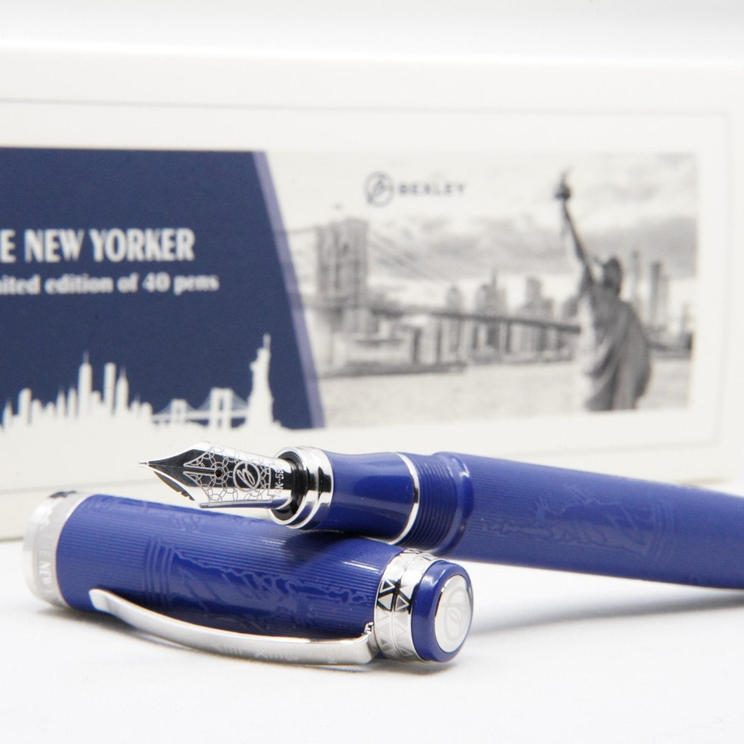 Bexley New Yorker Statue of Liberty Chased Fountain Pen