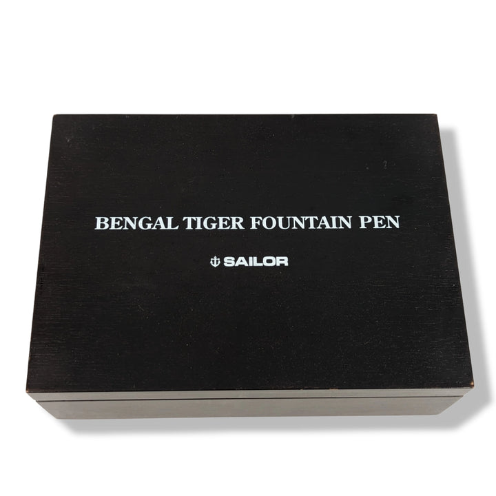 Sailor Maki-e  Bengal Tiger Fountain Pen - Limited Edition - Endangered Mammals