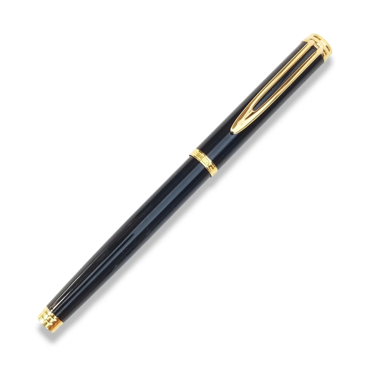 Waterman Gentleman Black Lacquer and Gold Fountain Pen