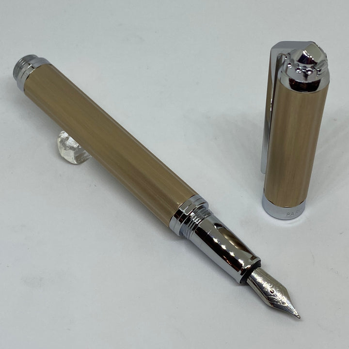 Recife: Waldorf Champagne Fountain Pen Medium